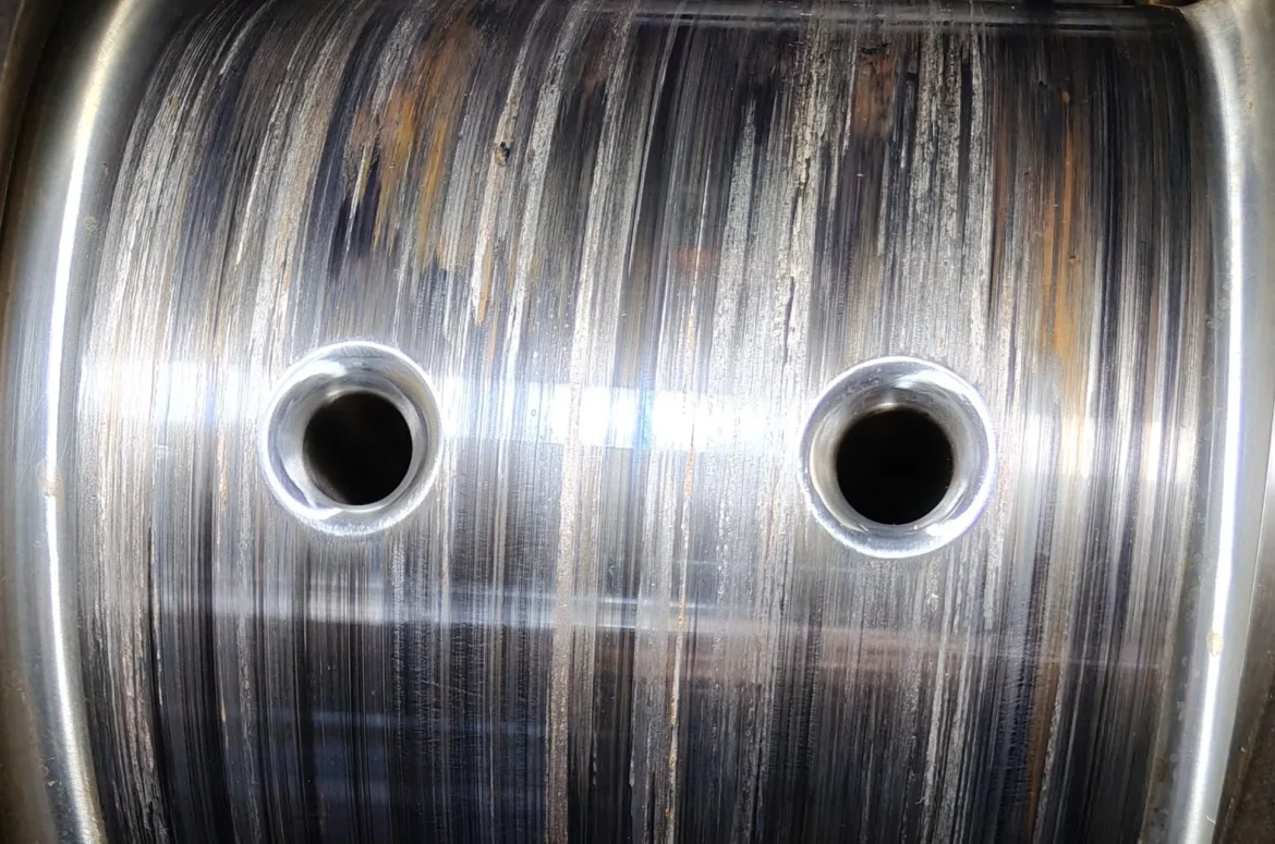 Damaged Crankshaft Having Line Marks