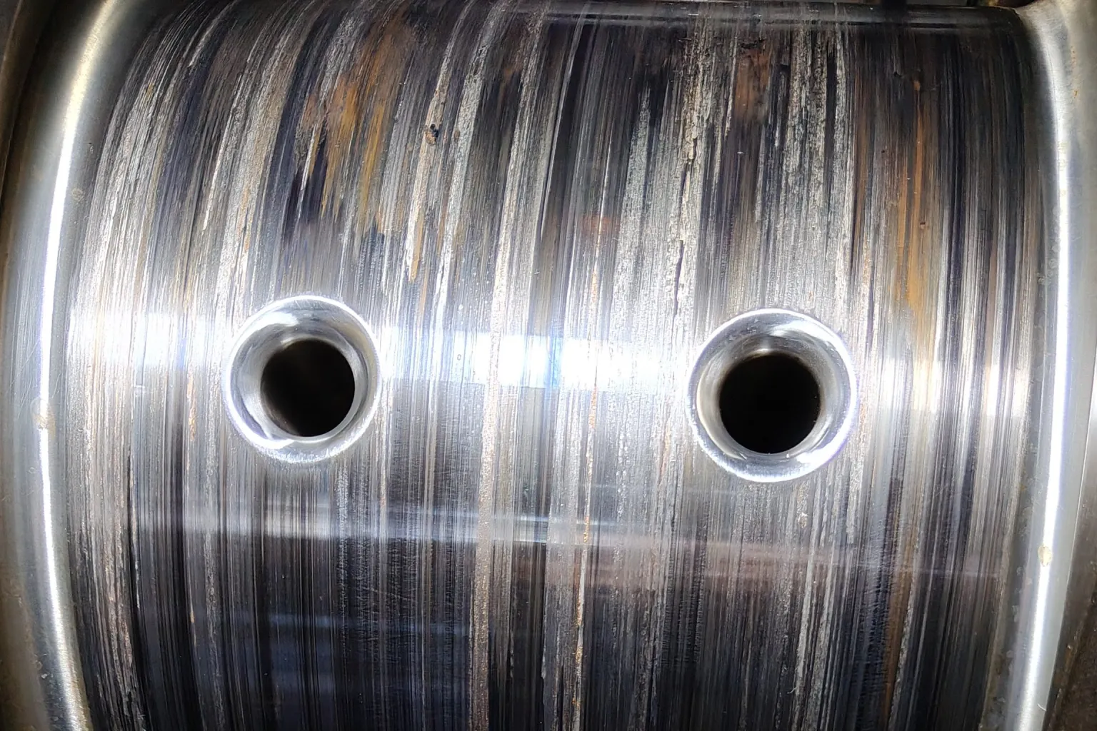 Damaged Crankshaft Having Line Marks