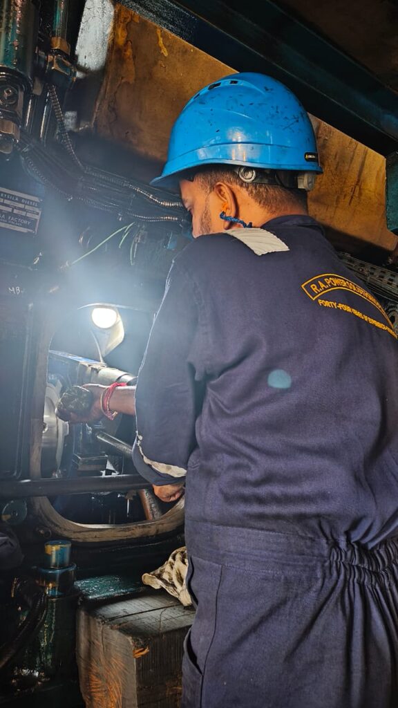 Crankshaft Grinding Machine in Operation