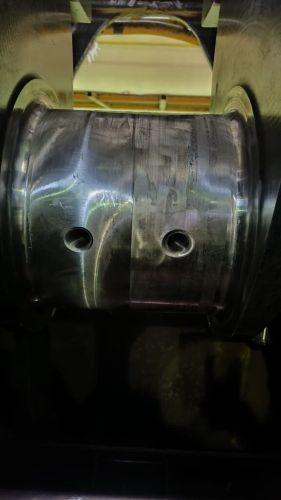 Crankpin Having Line Marks