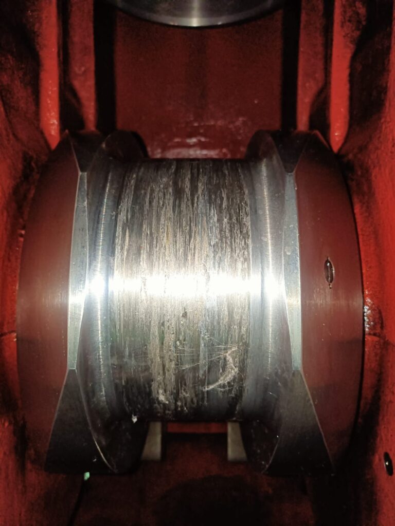 Damaged Crankpin having Line marks